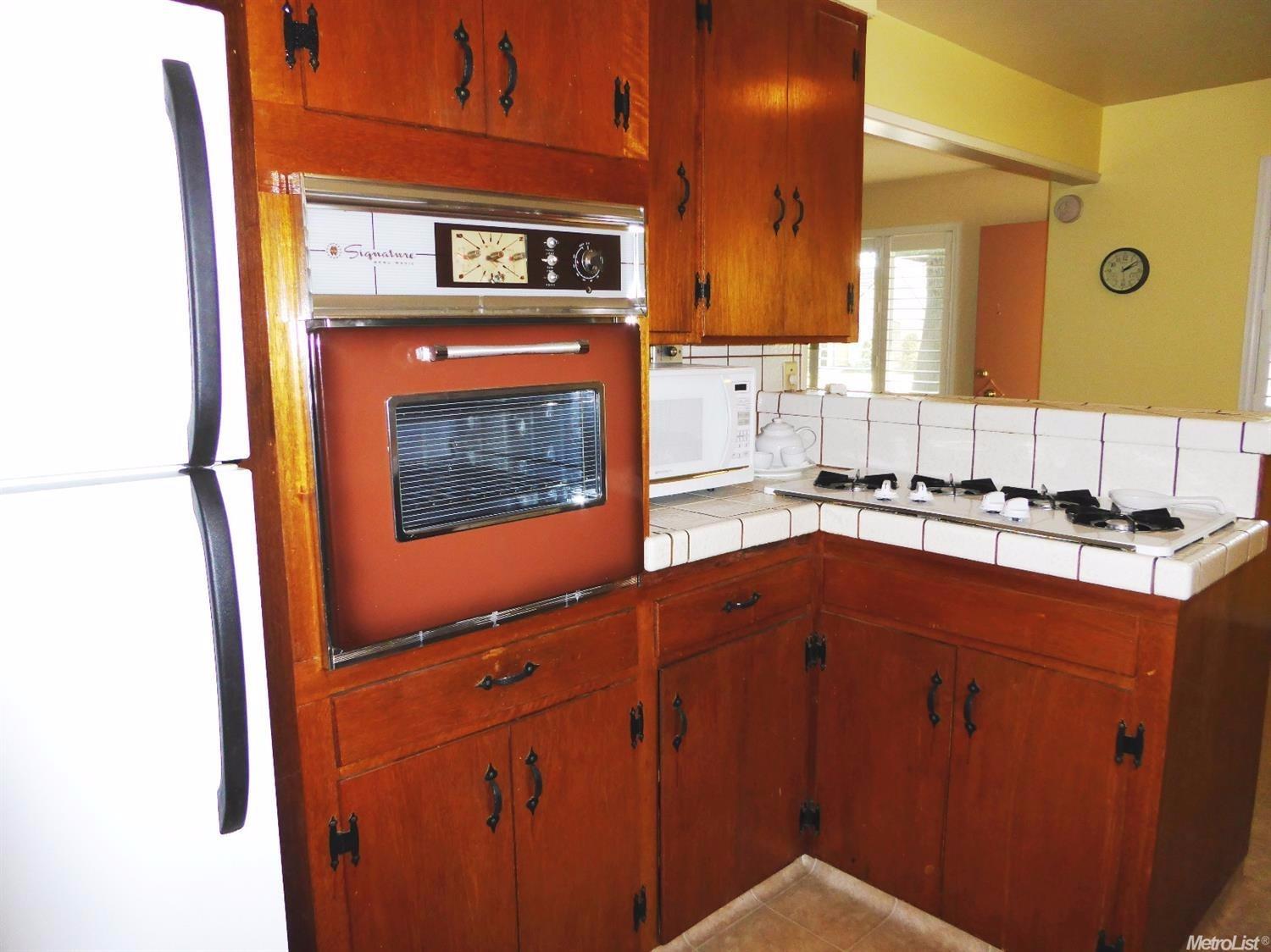 733 S School St, Lodi, CA 95240 photo 7