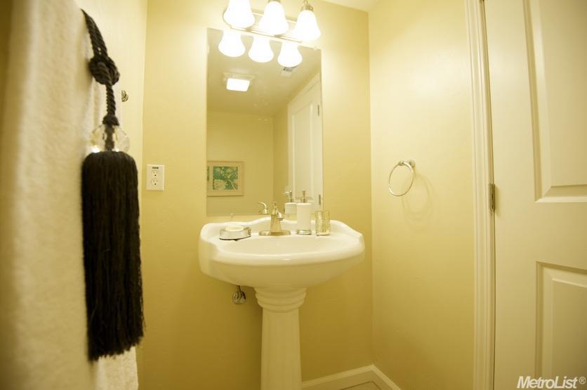 9457 Central Ave, Orangevale, CA 95662 photo 10