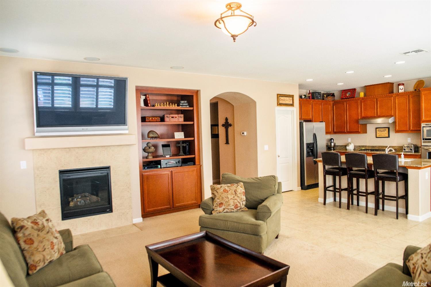 1679 Topiary Dr, Manteca, CA 95337 photo 8