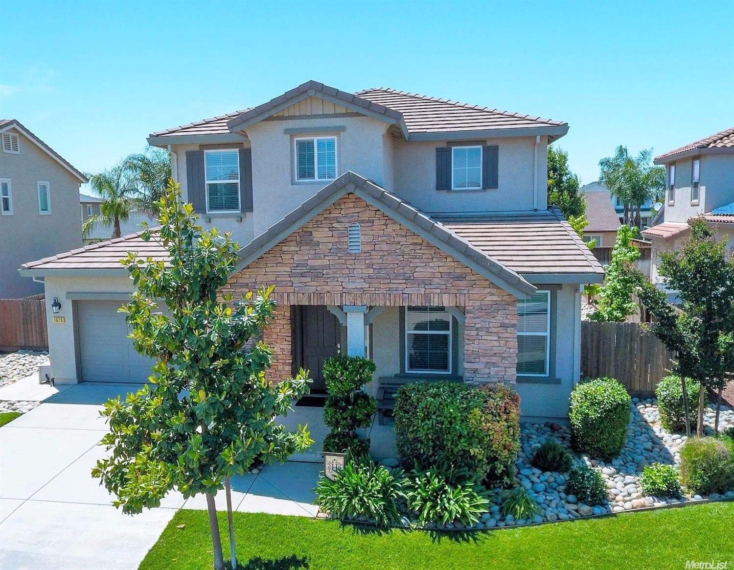 1679 Topiary Dr, Manteca, CA 95337 photo 1