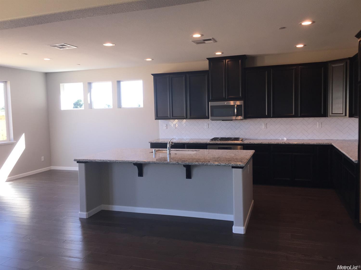 3901 Deergrass Cir, Rocklin, CA 95677 photo 2
