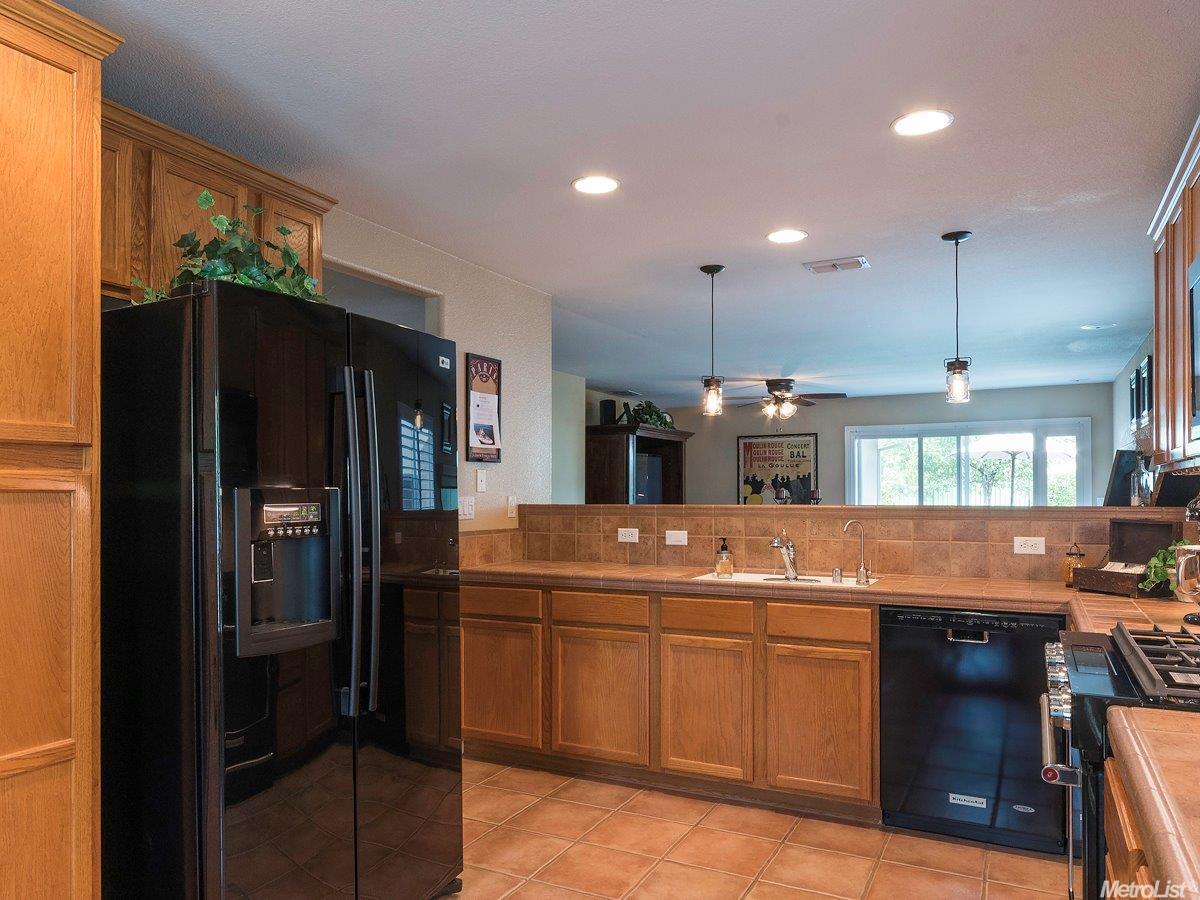 1176 Brae Ct, Folsom, CA 95630 photo 6