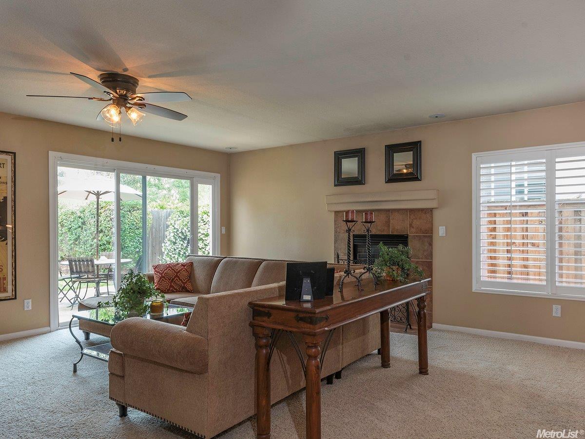 1176 Brae Ct, Folsom, CA 95630 photo 5