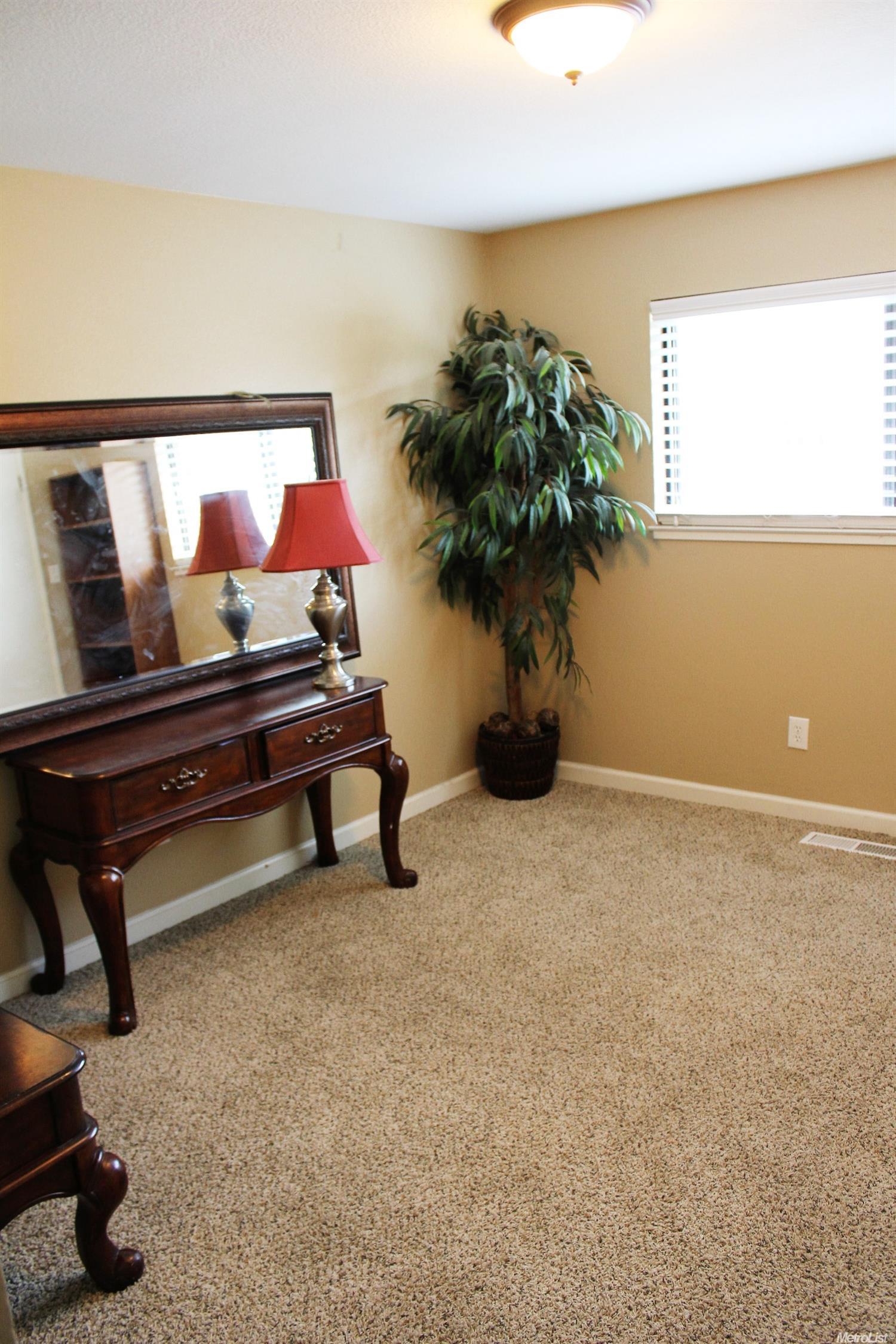901 Moffett Rd, Modesto, CA 95351 photo 9