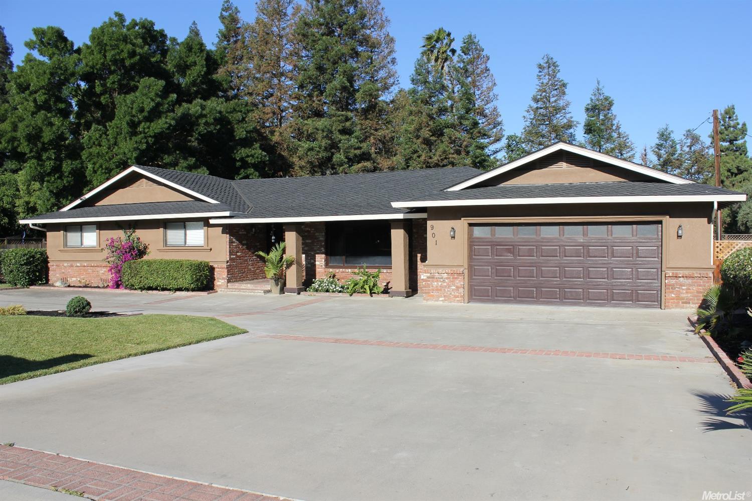 901 Moffett Rd, Modesto, CA 95351 photo 1