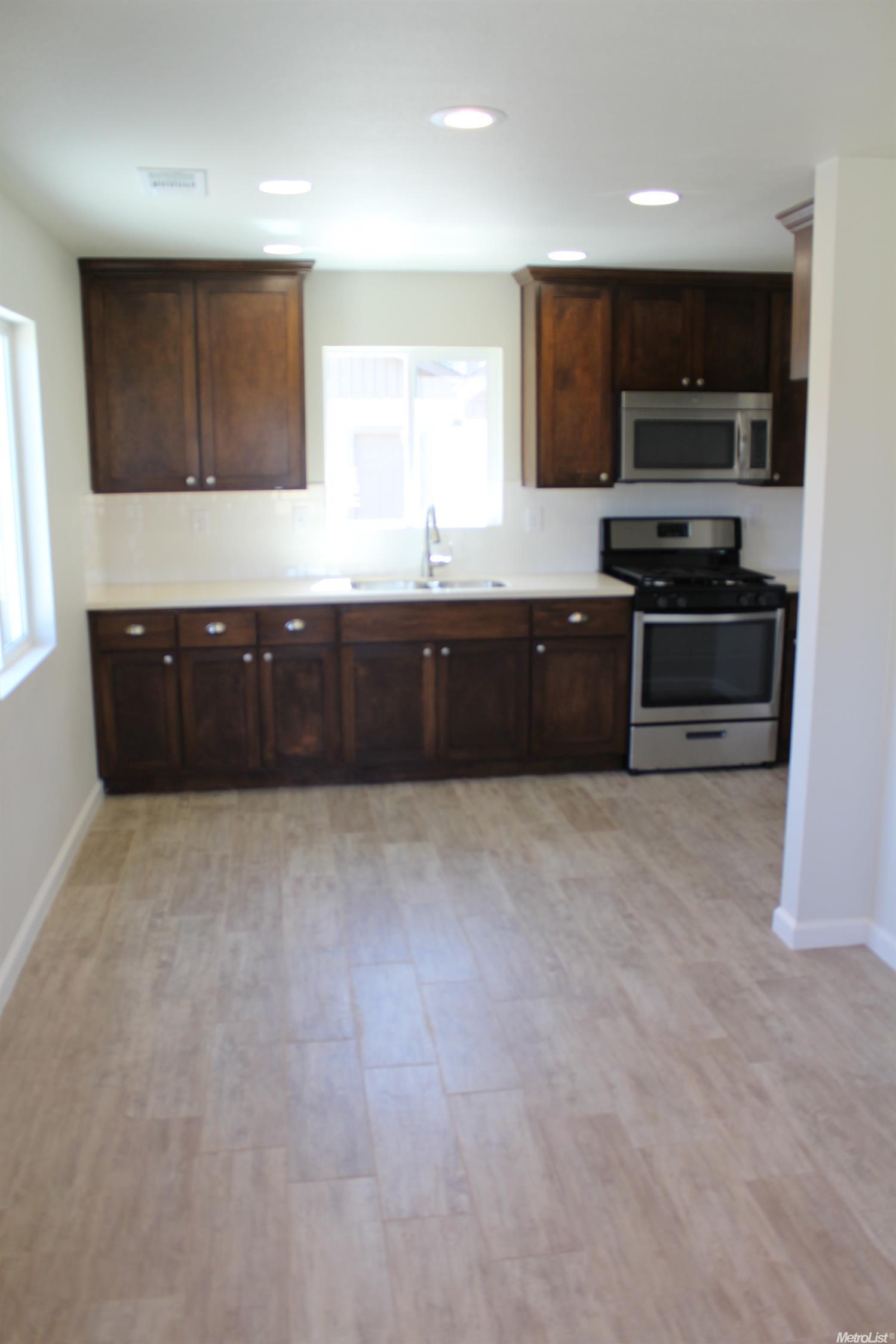 1190 5th St, Turlock, CA 95380 photo 5