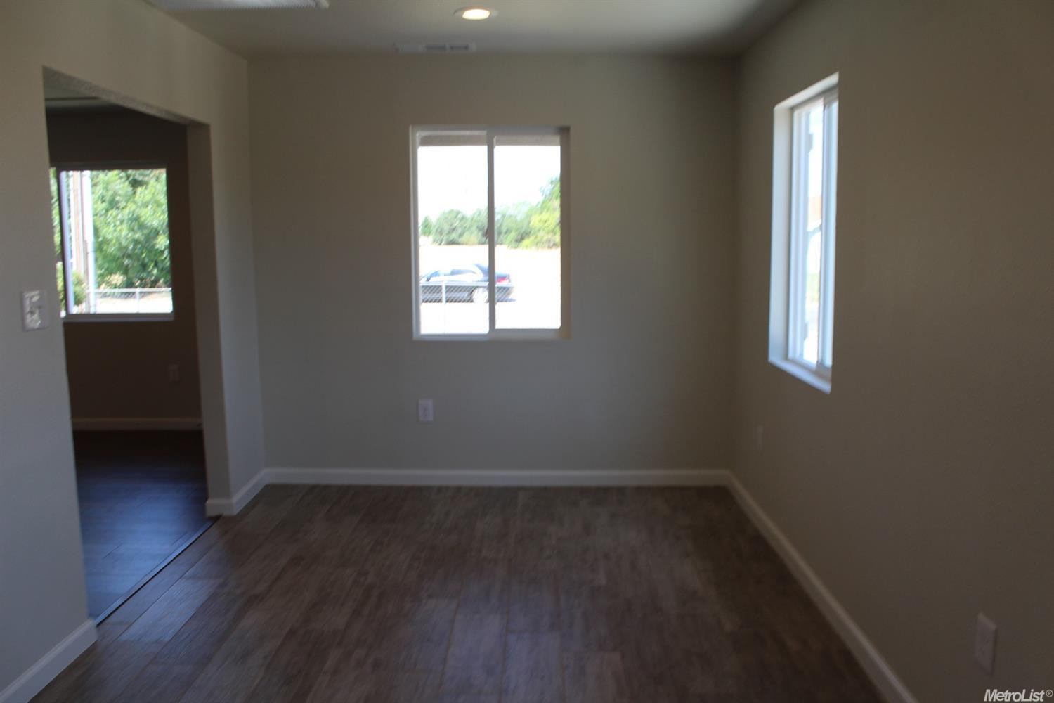 1190 5th St, Turlock, CA 95380 photo 8