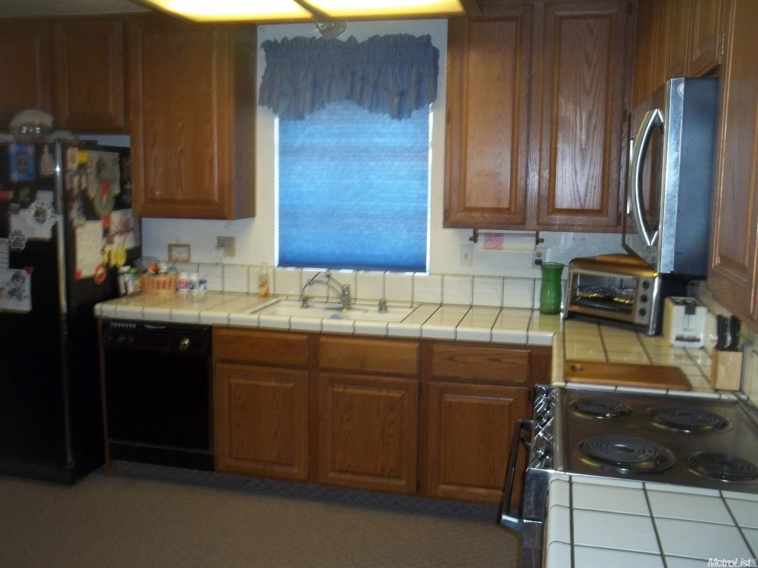 1110 Wizard Ln, Modesto, CA 95351 photo 6
