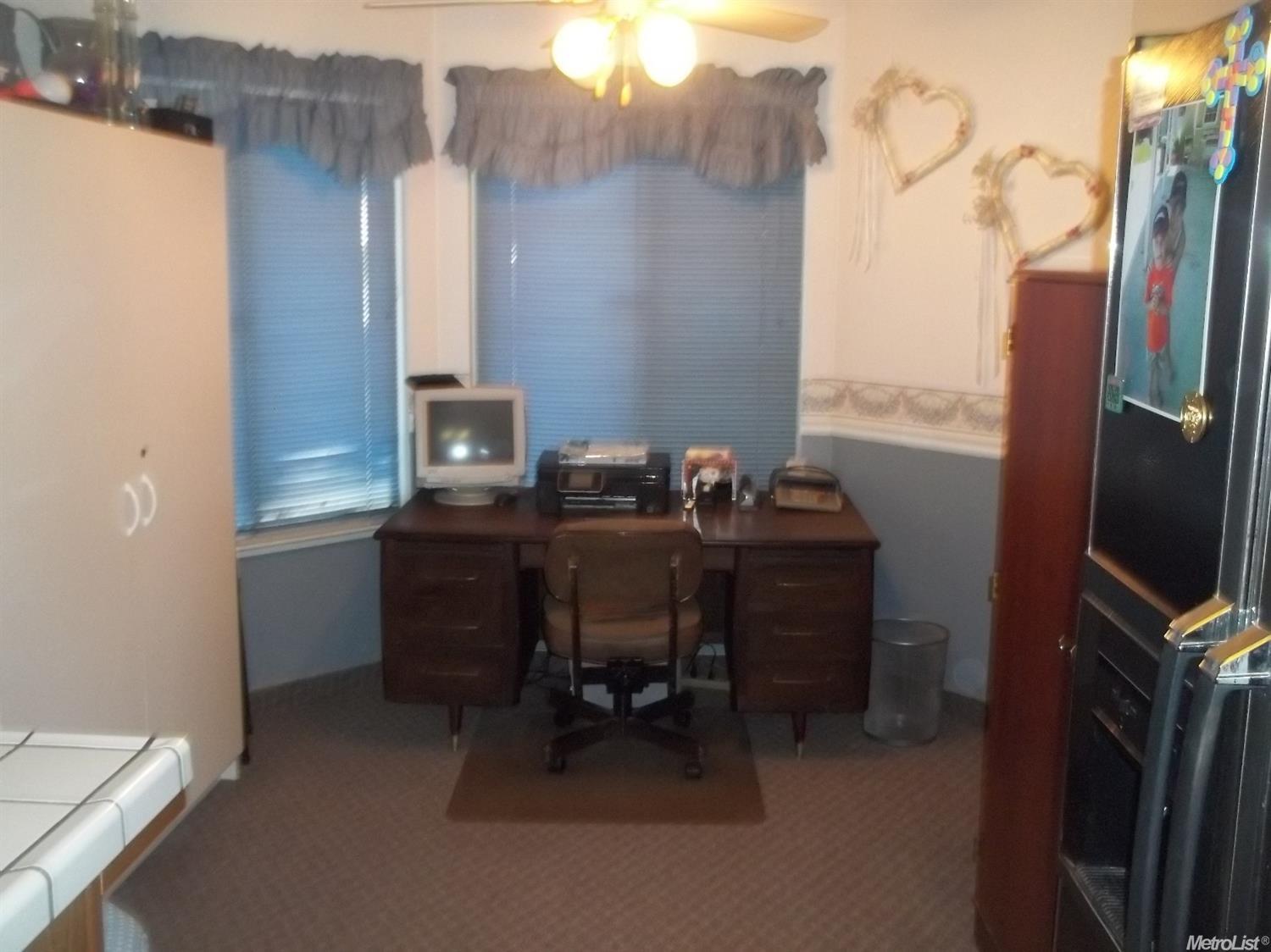 1110 Wizard Ln, Modesto, CA 95351 photo 7