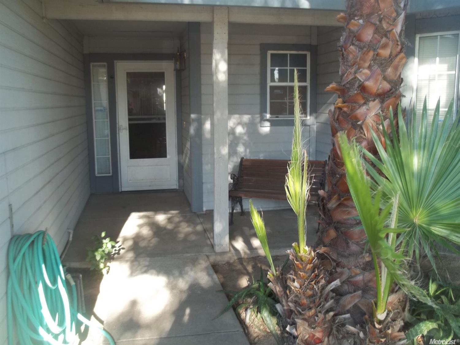 1110 Wizard Ln, Modesto, CA 95351 photo 2