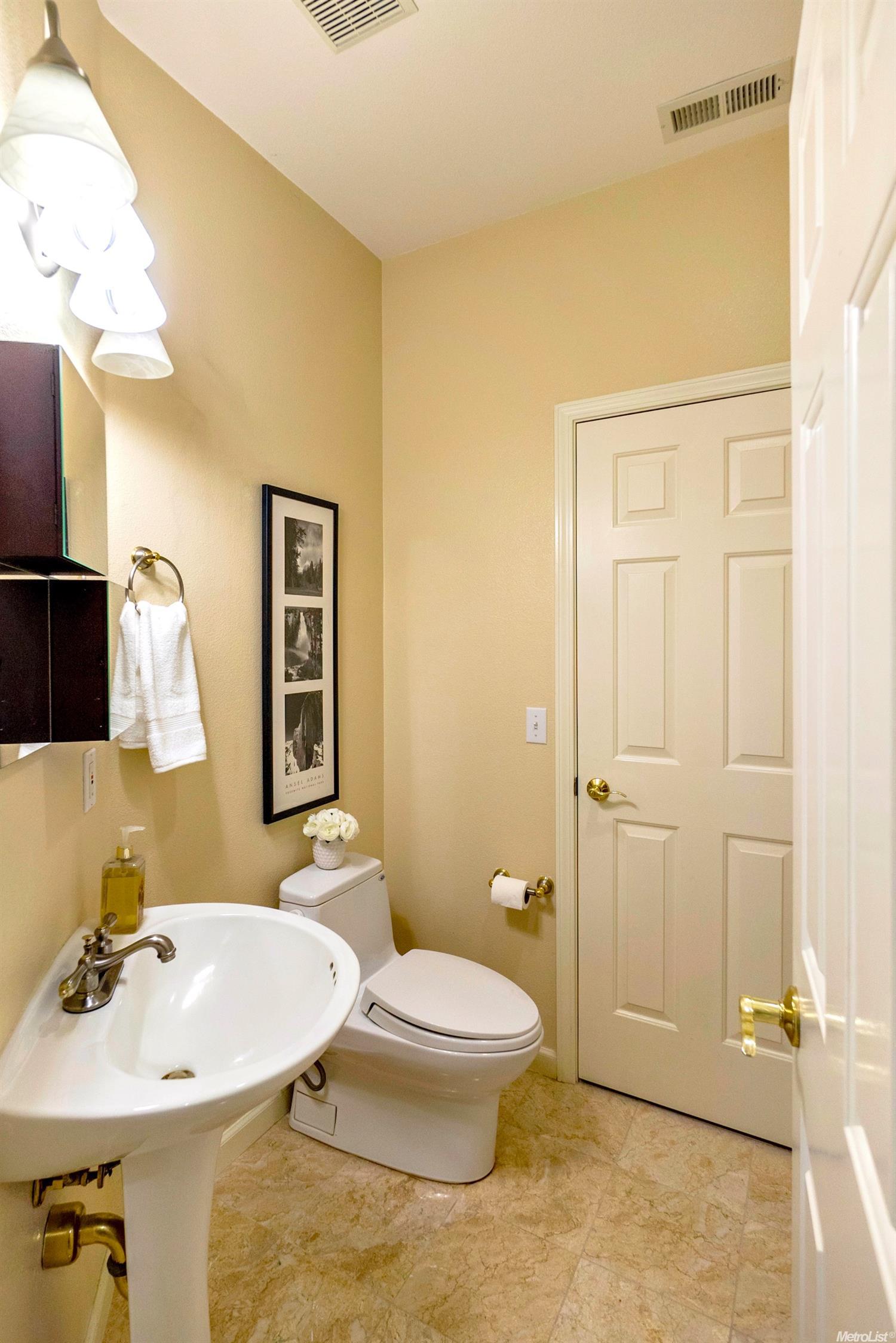 2201 Lassen Pl, Davis, CA 95616 photo 13
