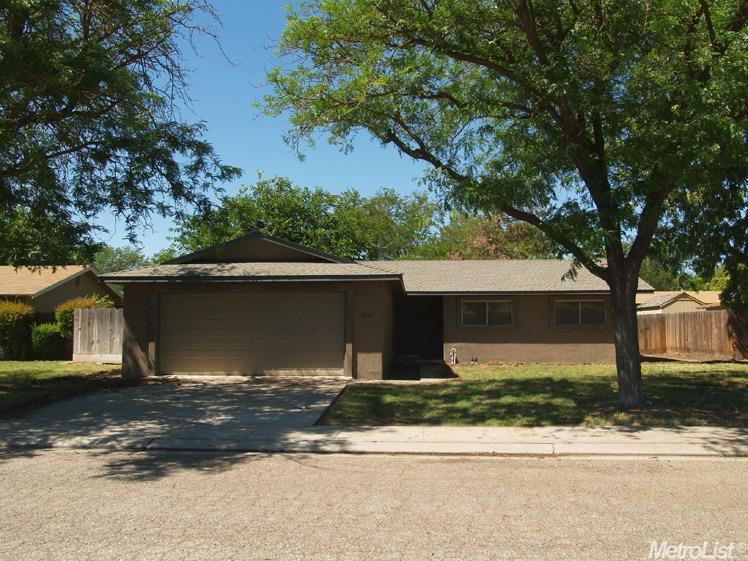 2229 Jeanine Dr, Modesto, CA 95355 photo 1