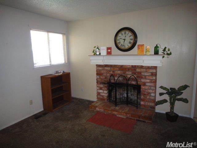 905 Kevin Ct, Modesto, CA 95350 photo 2