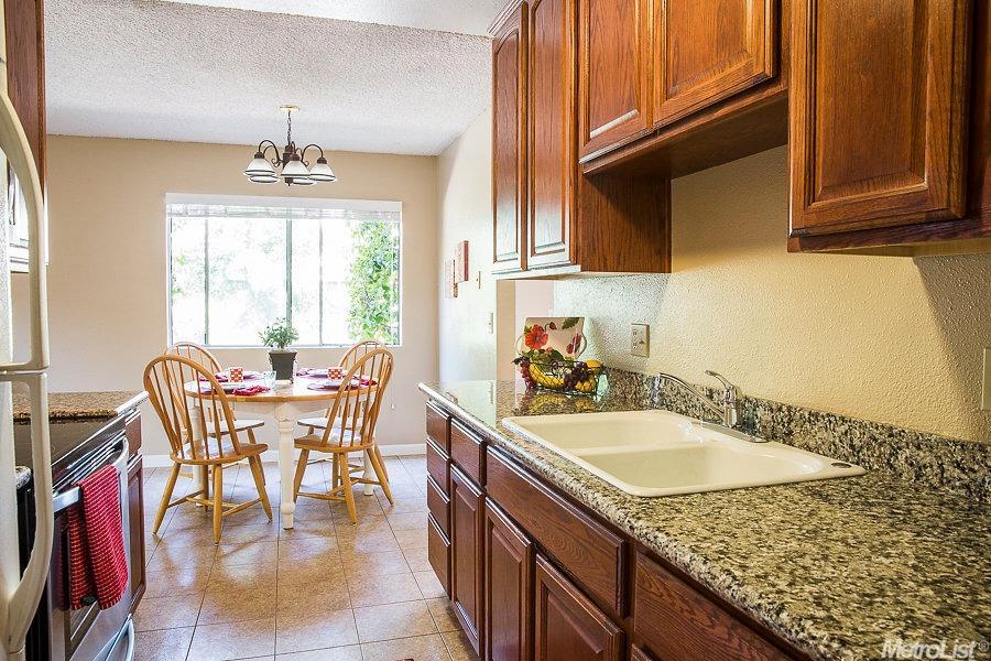 676 Daffodil Way, Manteca, CA 95336 photo 7