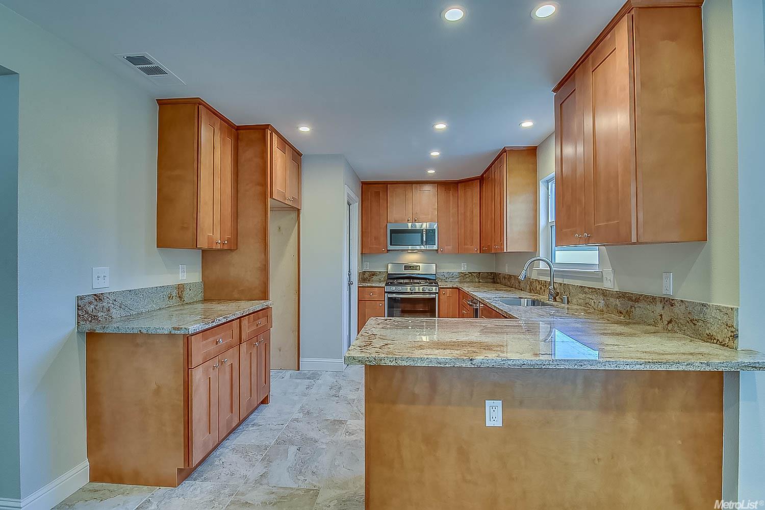 307 Palm Ave, Lodi, CA 95240 photo 4