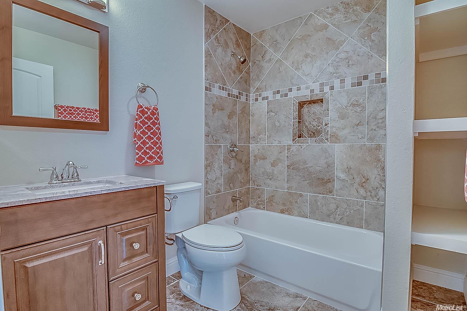 307 Palm Ave, Lodi, CA 95240 photo 5