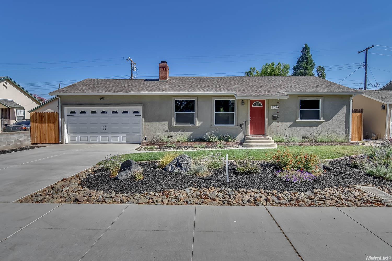 307 Palm Ave, Lodi, CA 95240 photo 1