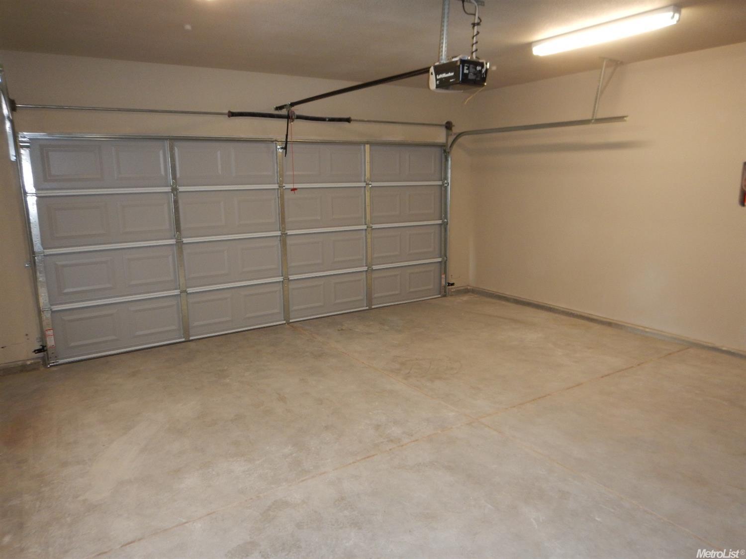 1258 Maxim Dr, Ceres, CA 95307 photo 8
