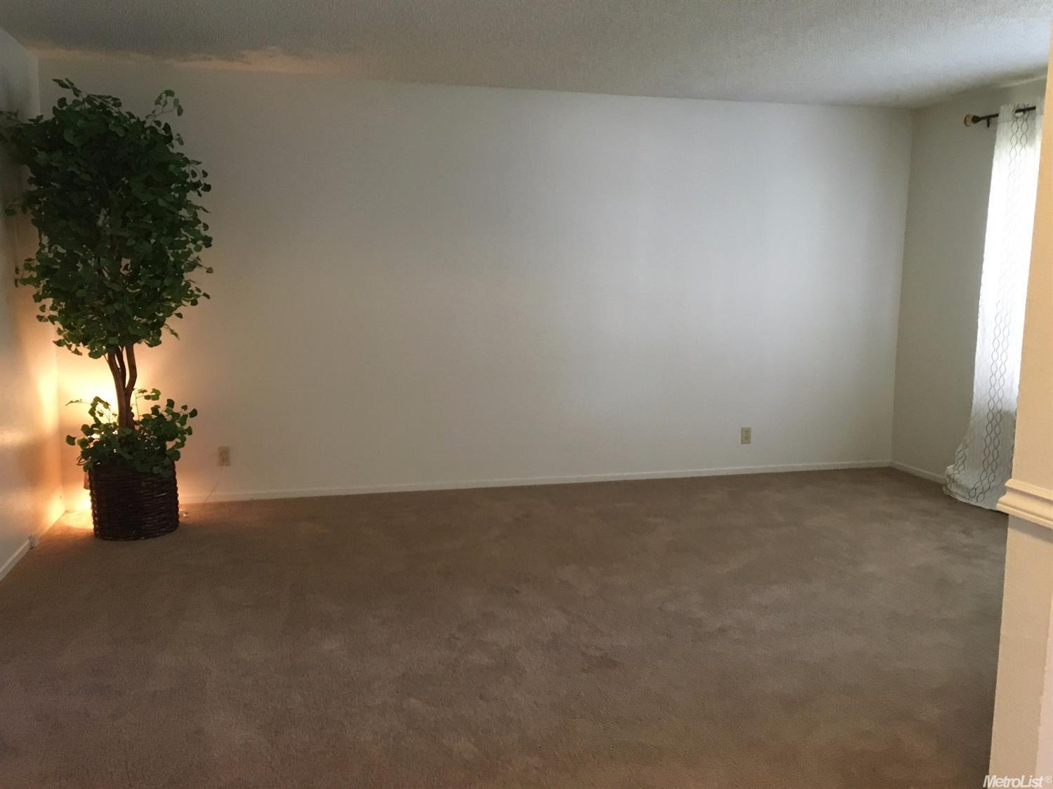 1945 E Alexander Ave, Merced, CA 95340 photo 2