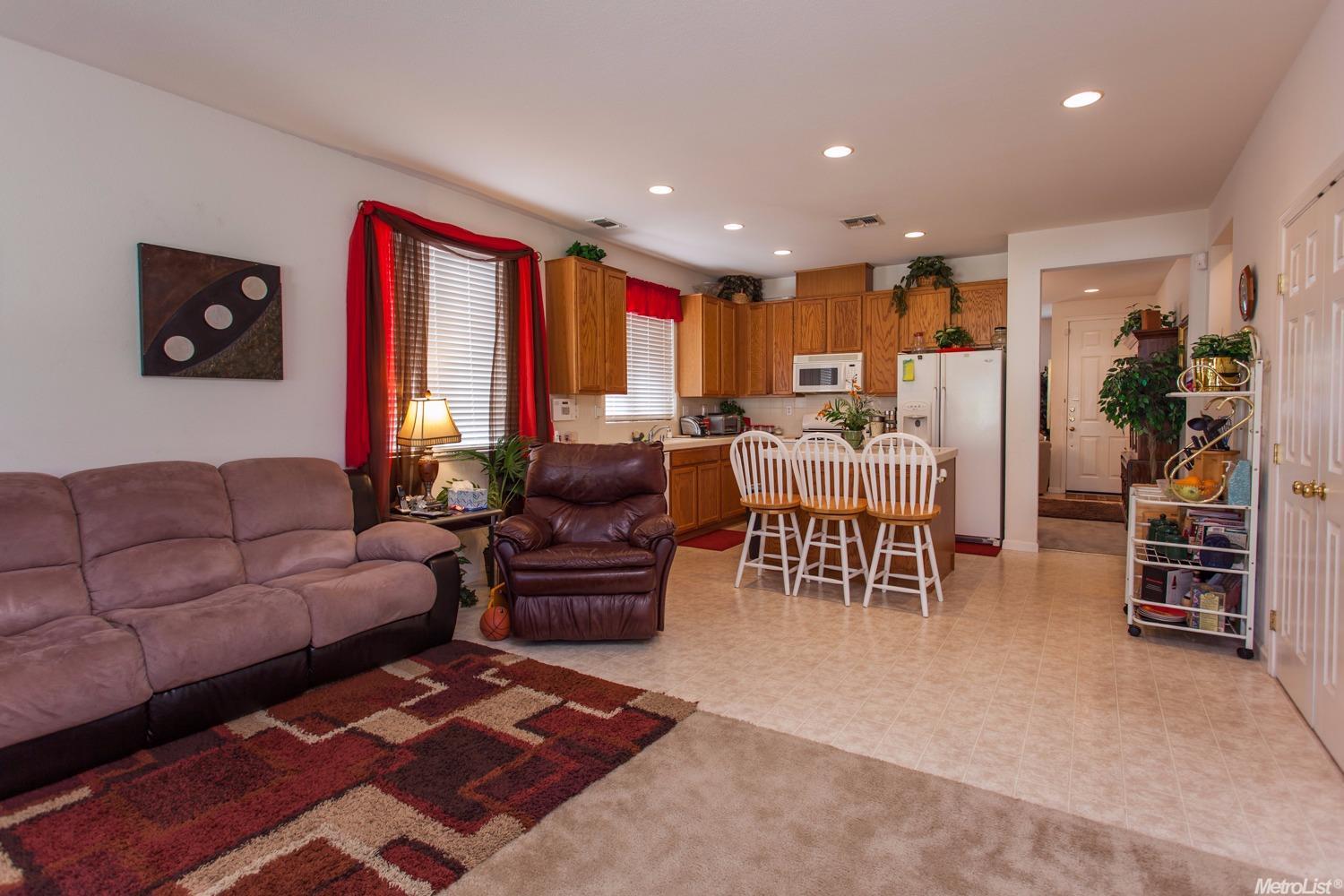 13414 Pipestone St, Lathrop, CA 95330 photo 3