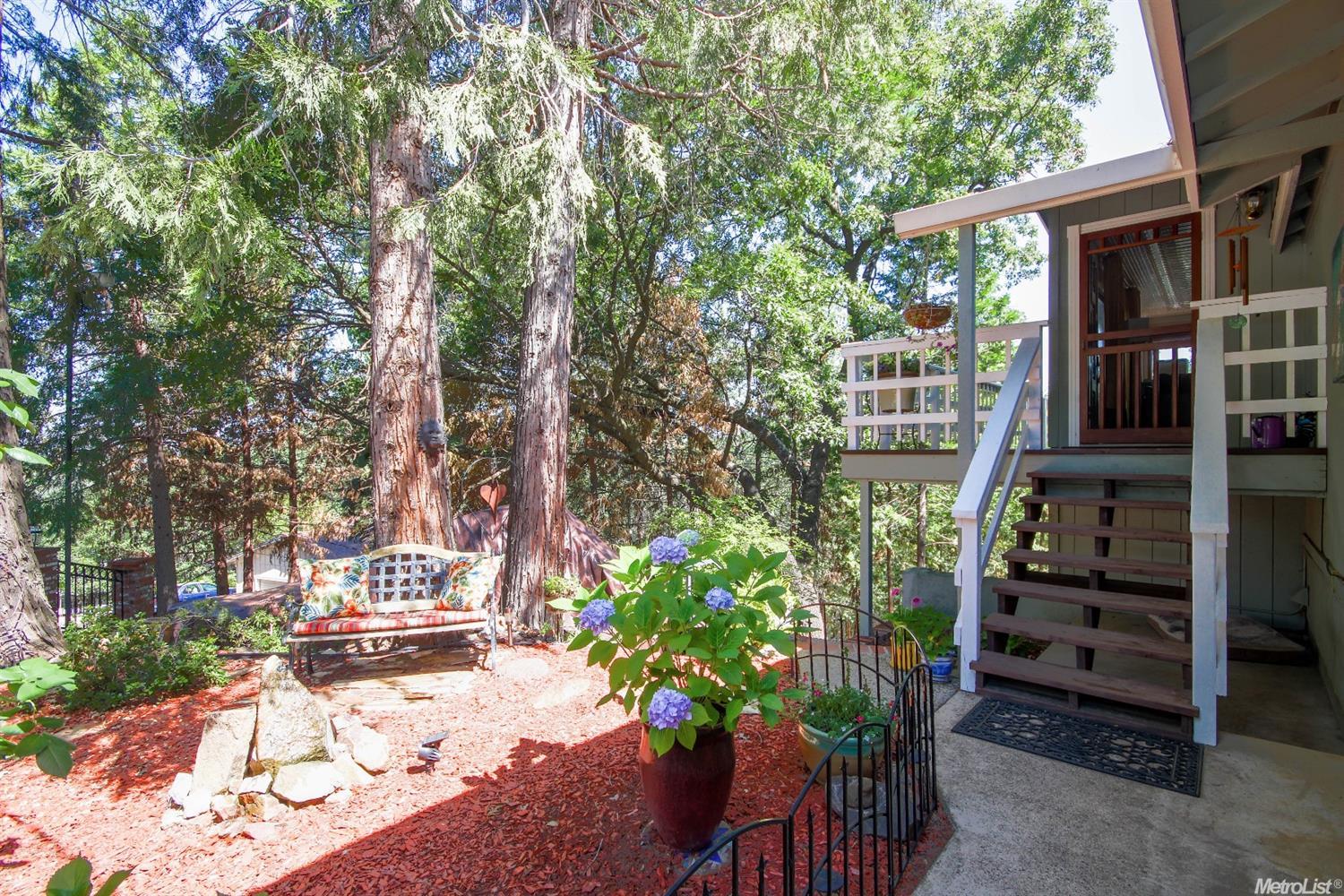 431 Debbie Ct, Placerville, CA 95667 photo 2