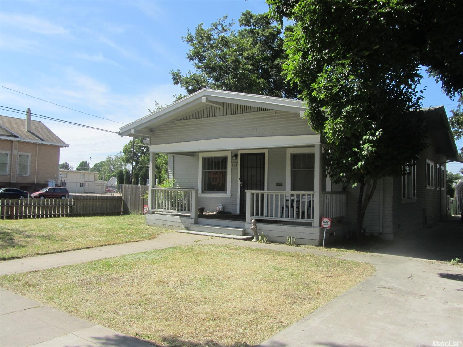 405 Elm St, Lodi, CA 95240 photo 2