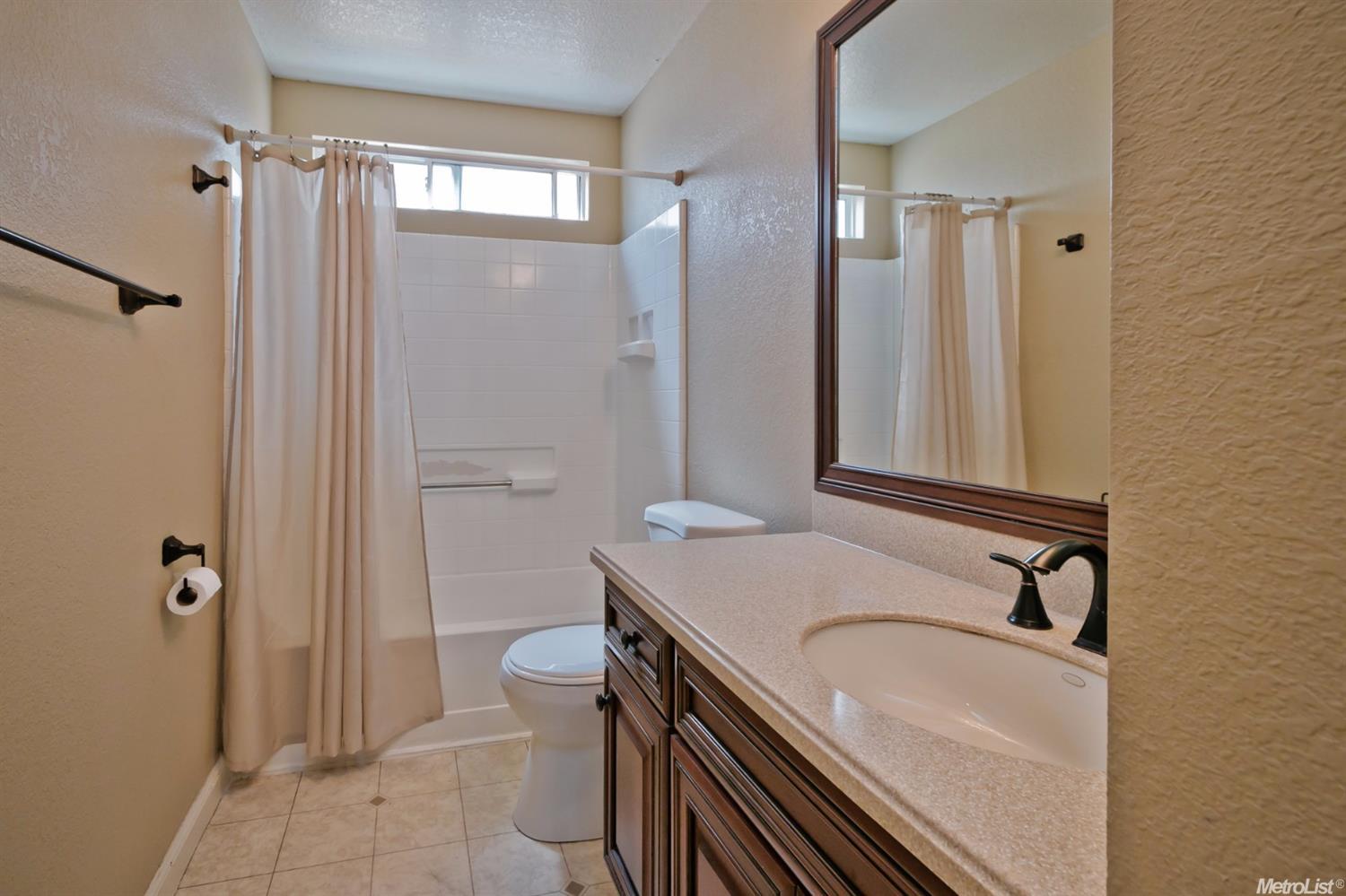 1005 Jayhawk Way, Modesto, CA 95358 photo 16