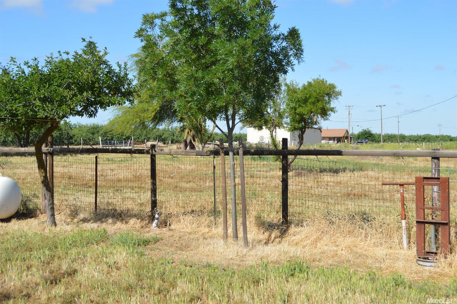 Undisclosed, Madera, CA 93637 photo 4