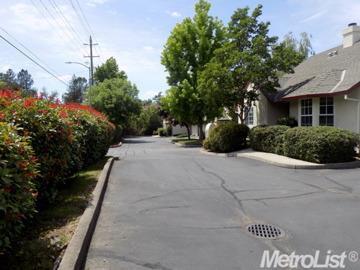 3804 Olivebranch Ln, Carmichael, CA 95608 photo 4