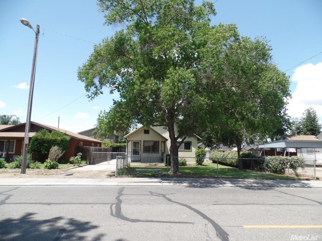2213 4th St, Hughson, CA 95326 photo 4