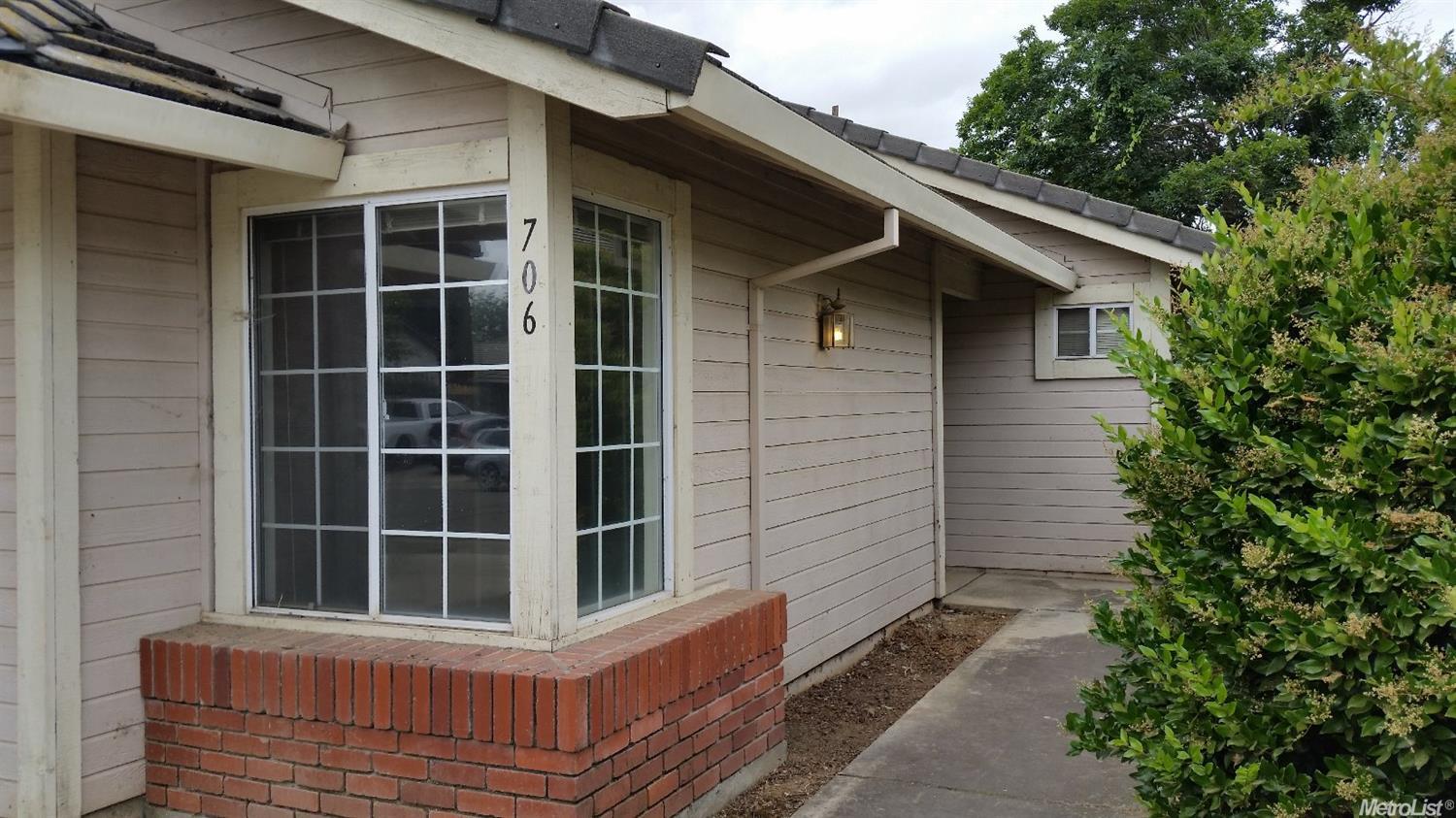 706 Cedar Flat Ave, Galt, CA 95632 photo 1