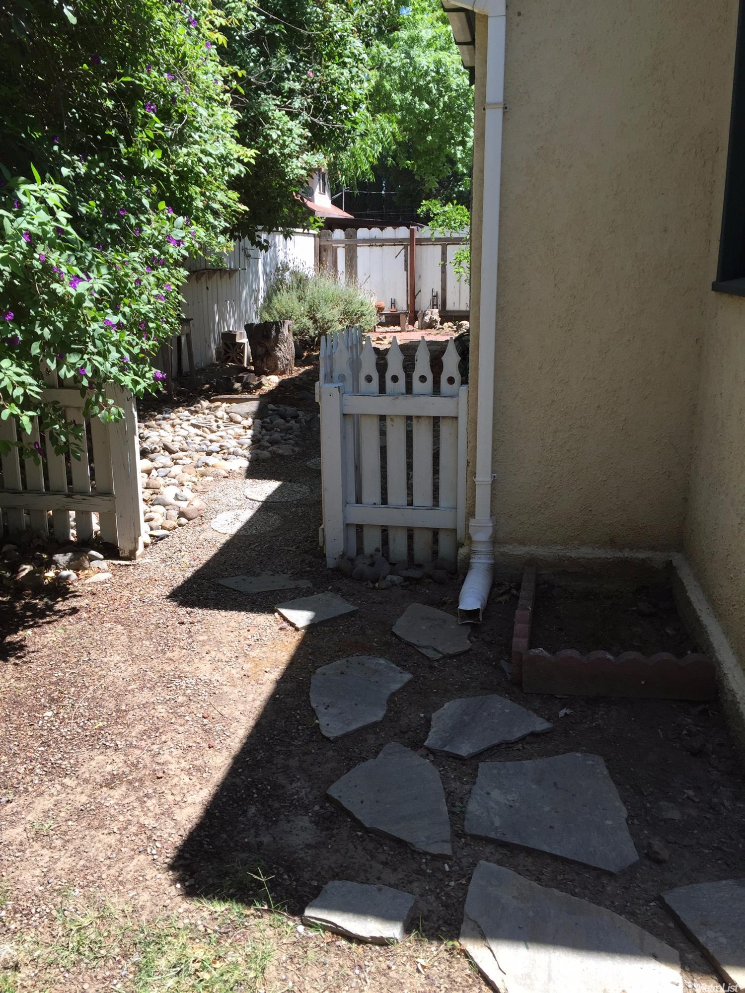 325 J St, Patterson, CA 95363 photo 22