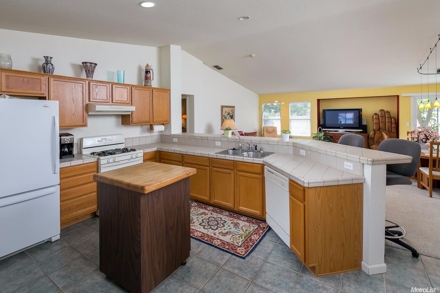 4456 Dusham Cir, Mather, CA 95655 photo 7