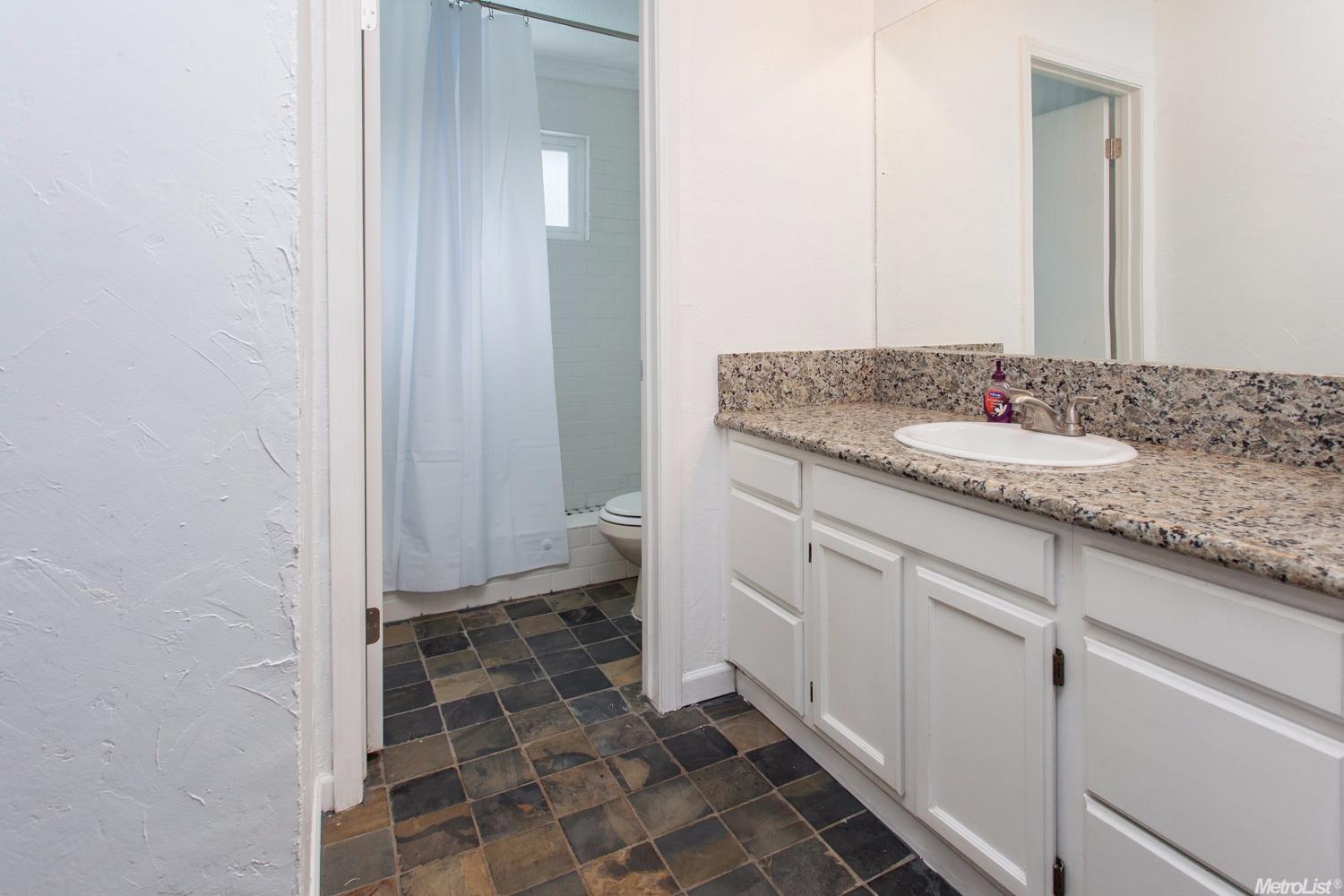 3601 Carson Oak Dr, Modesto, CA 95355 photo 13
