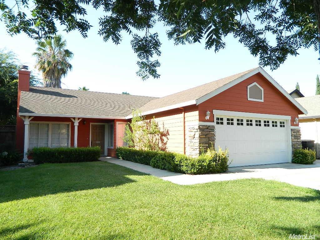 1008 Crater Ave, Modesto, CA 95351 photo 1