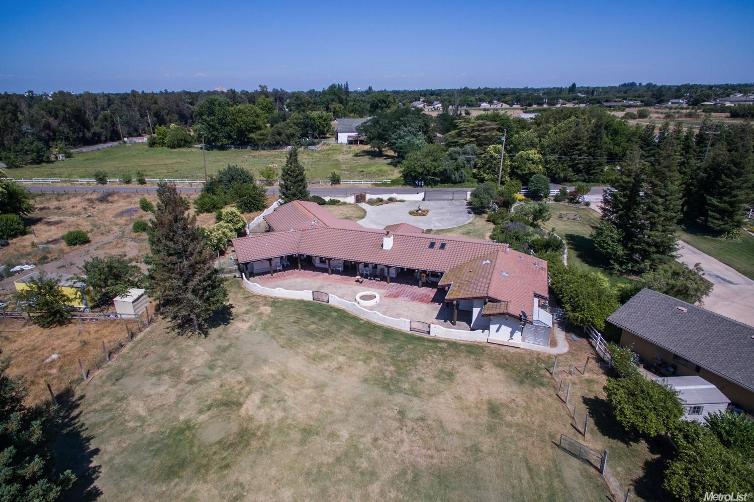 833 Ohio Ave, Modesto, CA 95358 photo 5