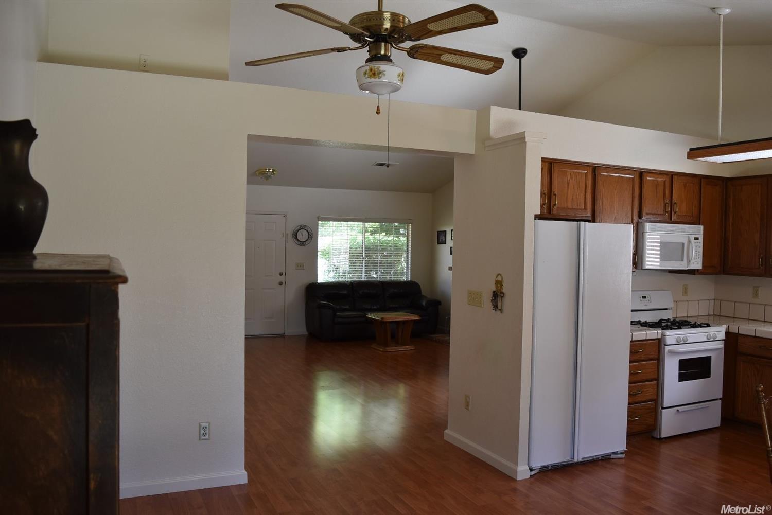 524 Wendy Ct, Modesto, CA 95356 photo 9