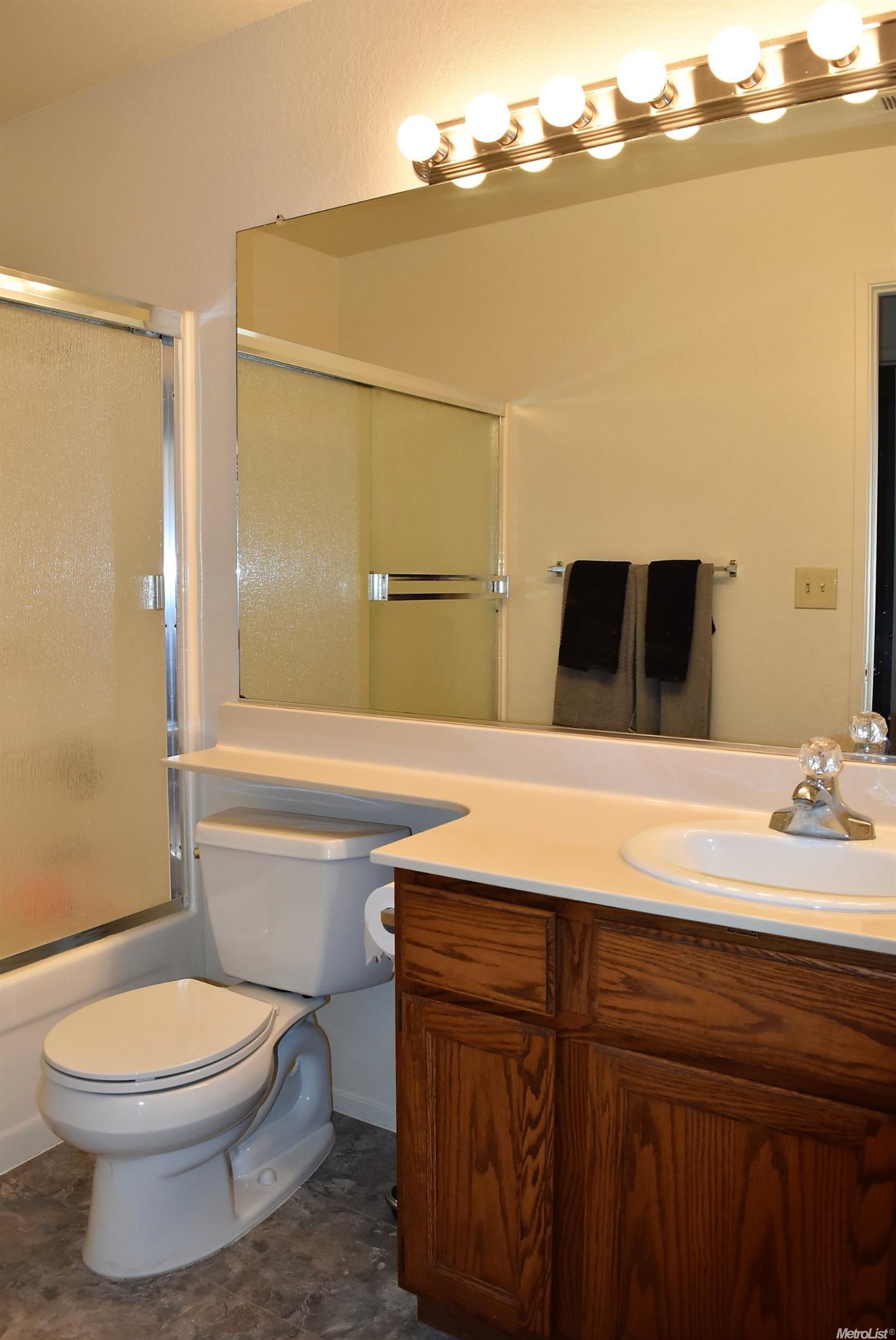 524 Wendy Ct, Modesto, CA 95356 photo 23