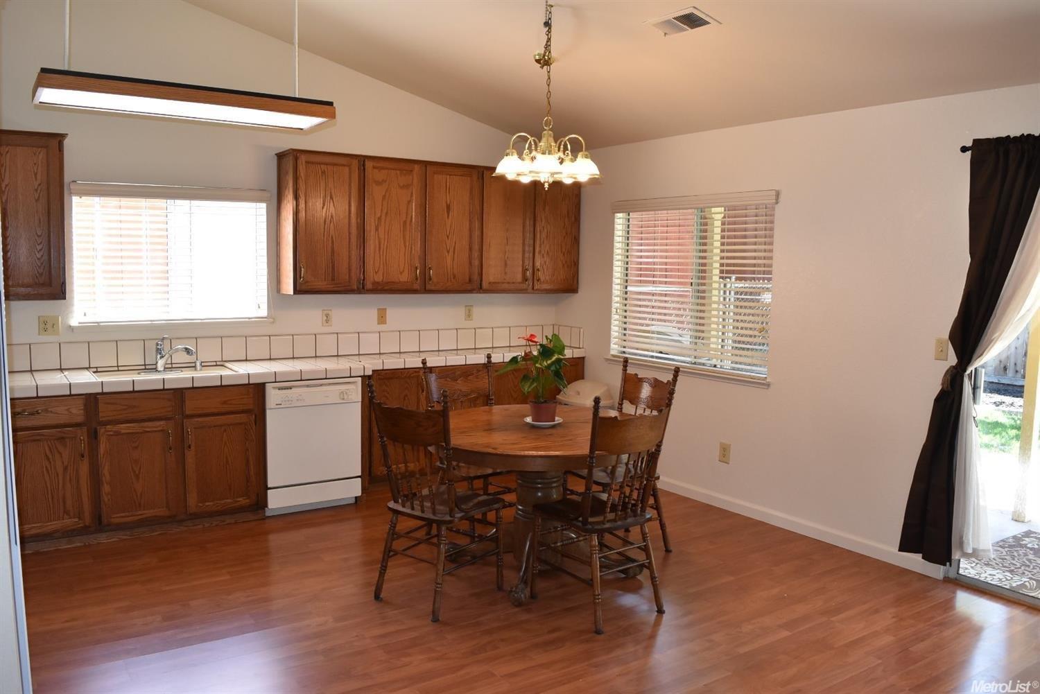 524 Wendy Ct, Modesto, CA 95356 photo 8