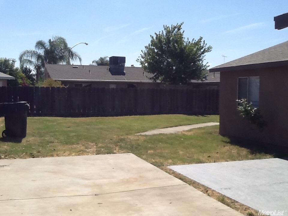 616 Mayfair Ave, Modesto, CA 95357 photo 3