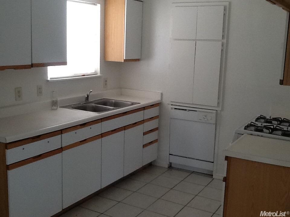 616 Mayfair Ave, Modesto, CA 95357 photo 5