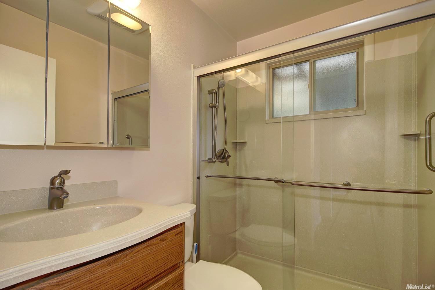 4711 Loch Lomond Dr, Carmichael, CA 95608 photo 17