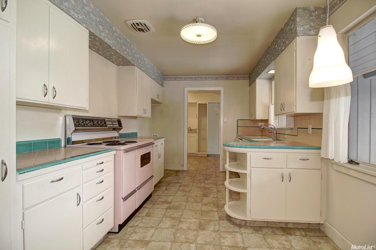 4711 Loch Lomond Dr, Carmichael, CA 95608 photo 7
