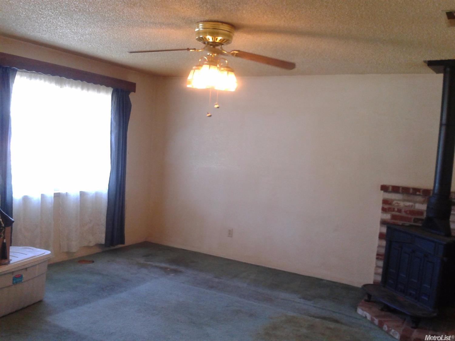 642 E Galin Rd, French Camp, CA 95231 photo 5