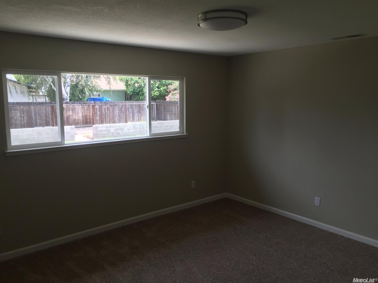2016 Monte Carlo Ct, Modesto, CA 95350 photo 17