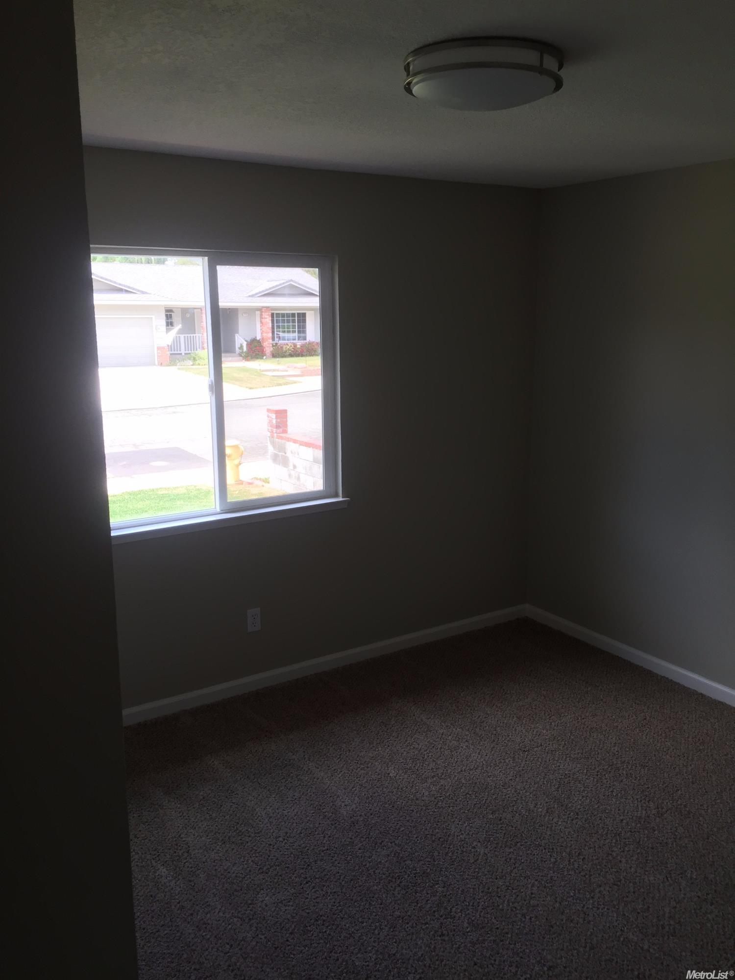 2016 Monte Carlo Ct, Modesto, CA 95350 photo 14