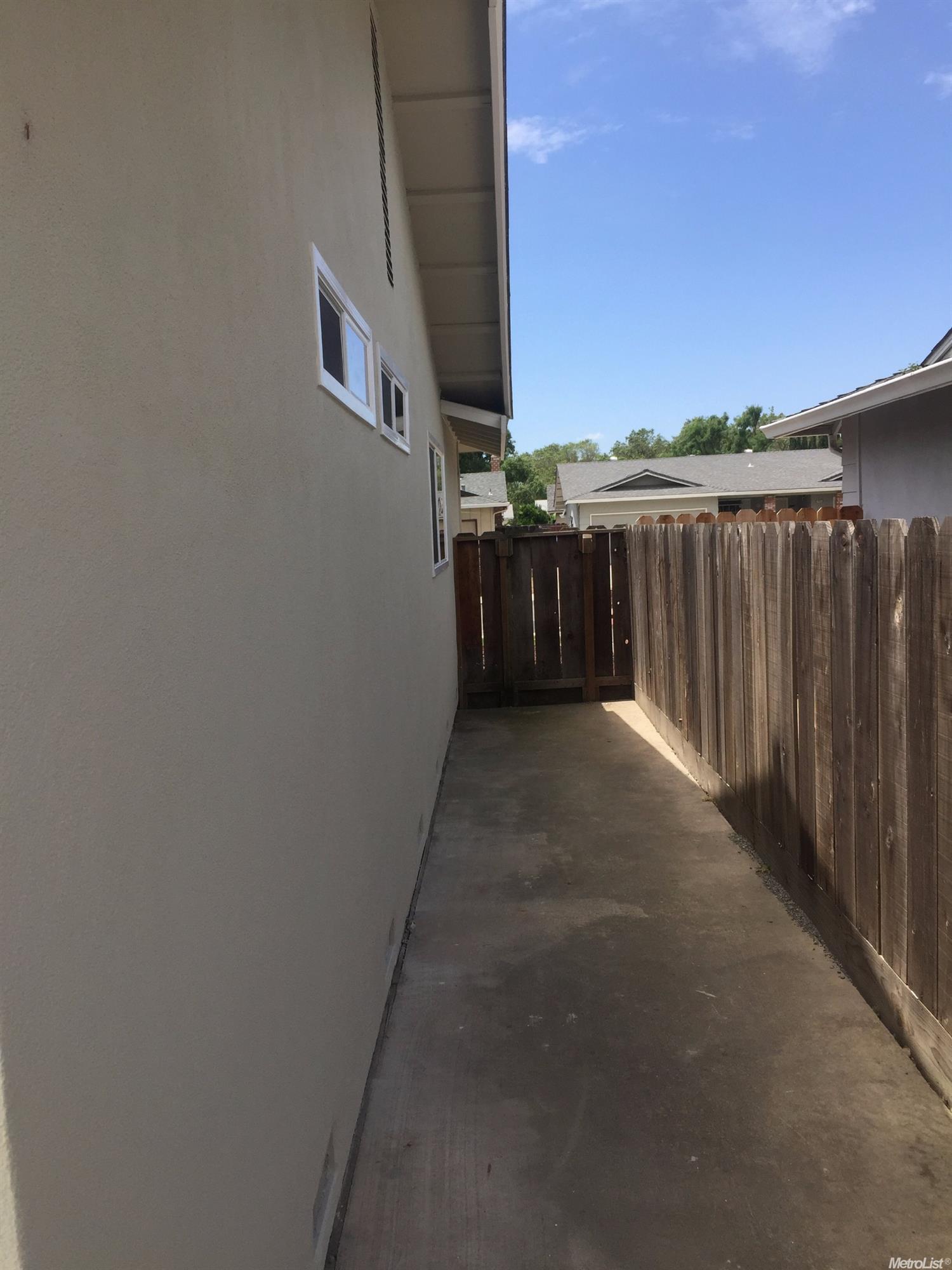 2016 Monte Carlo Ct, Modesto, CA 95350 photo 22