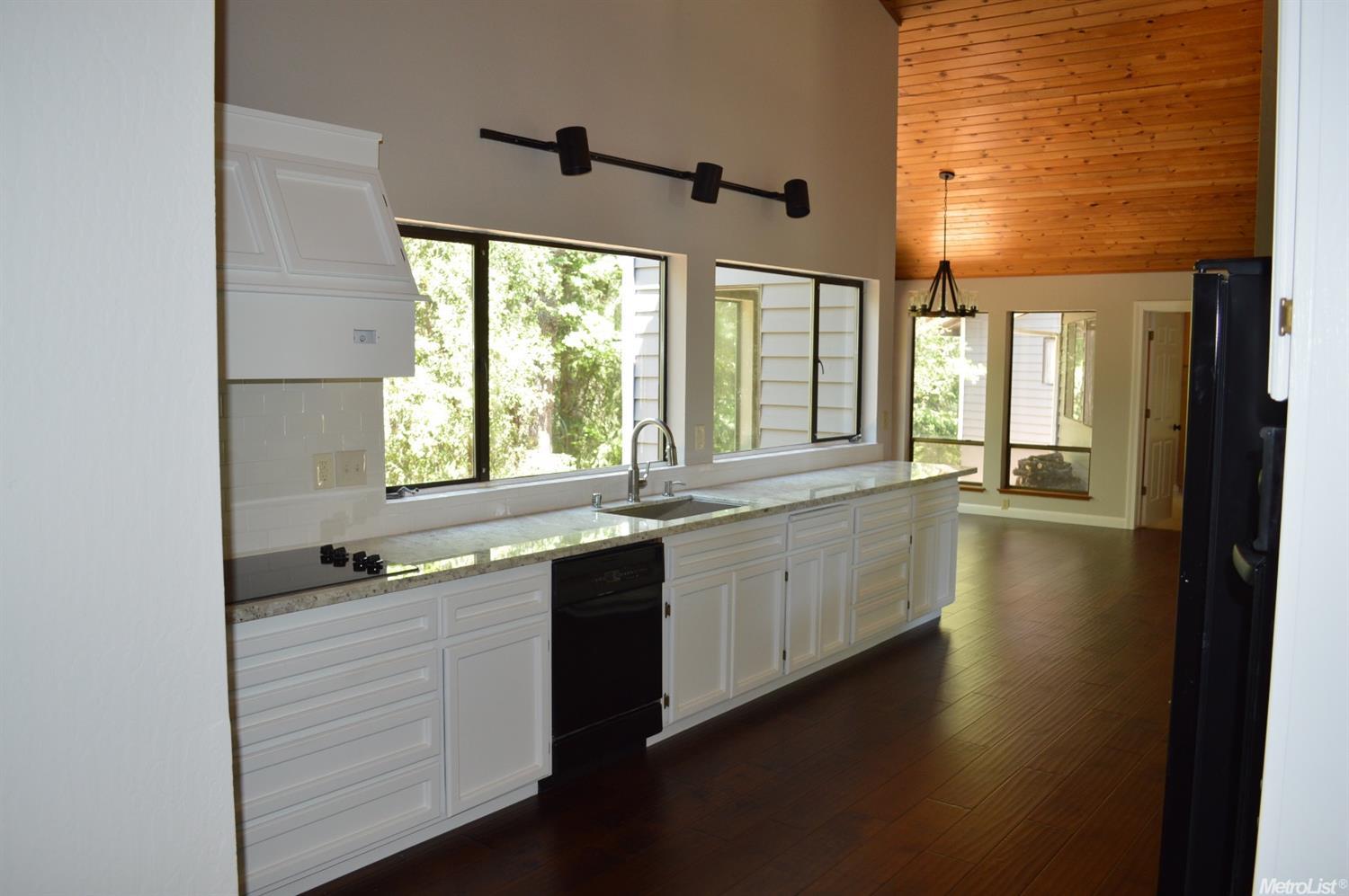 710 Hawthorne Rd, Colfax, CA 95713 photo 4