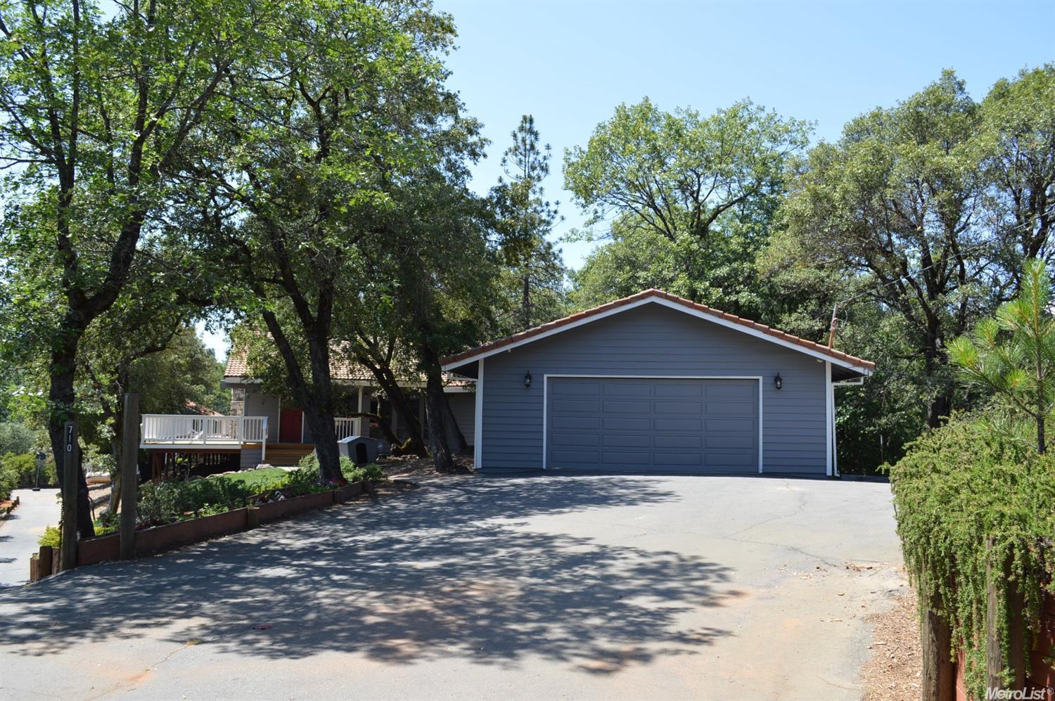 710 Hawthorne Rd, Colfax, CA 95713 photo 1