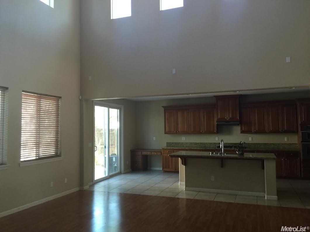 2804 Espana Ln, Modesto, CA 95355 photo 4